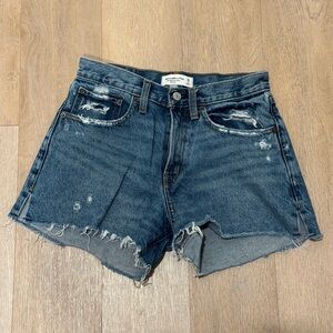 Abercrombie & Fitch Mid-rise Boyfriend Short